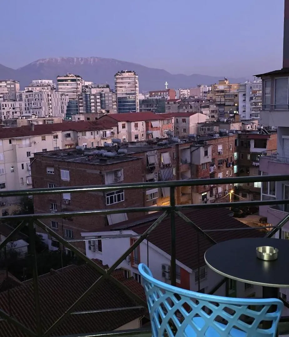 Tris Apartments Tirana 0*,  Albanië